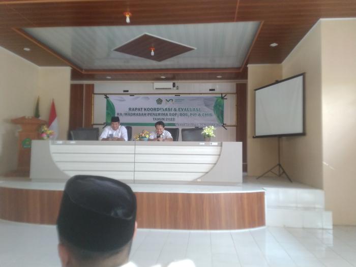 RAPAT KOORDINASI DAN EVALUASI PENERIMA BOP, BOS, PIP DAN EMIS TAHUN 2023