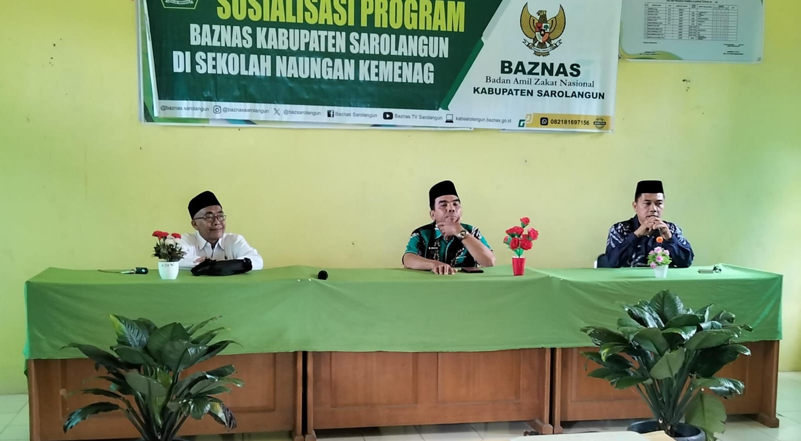SOAIALISASI PROGRAM BAZNAS KAB SAROLANGUN DI MTSN 5 SAROLANGUN DI HADIRI LANGSUNG OLEH PAK KEMENANG DAN MUI KAB SAROLANGUN SOAIALISASI PROGRAM BAZNAS KAB SAROLANGUN DI MTSN 5 SAROLANGUN DI HADIRI LANGSUNG OLEH PAK KEMENANG DAN MUI KAB SAROLANGUN