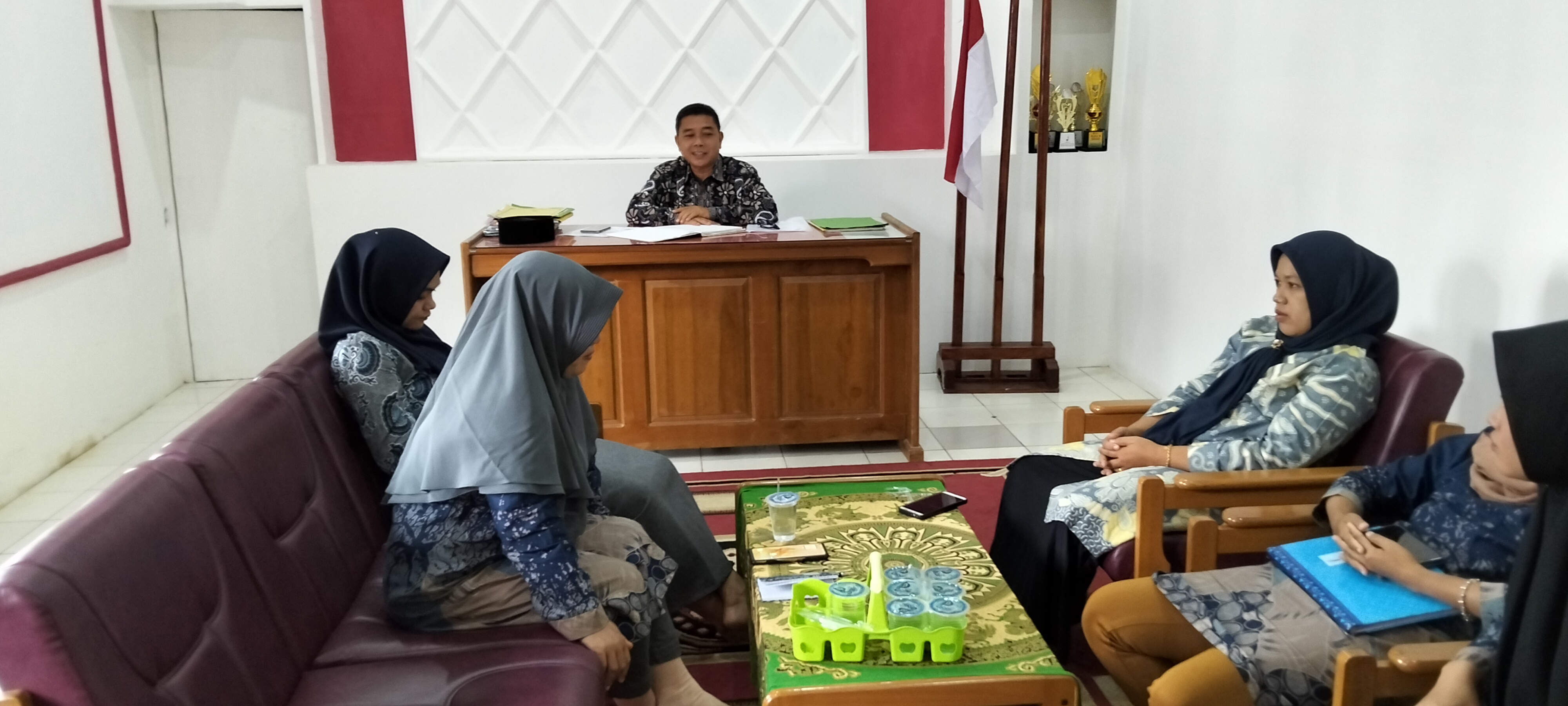 RAPAT KOORDINASI STAFF TATA USAHA MTSN 5 SAROLANGUN 