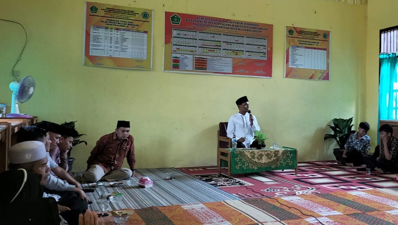 PERINGATAN MAULID NABI MUHAMMAD SAW 1446 H/2024 M DI MTSN 5 SAROLANGUN 