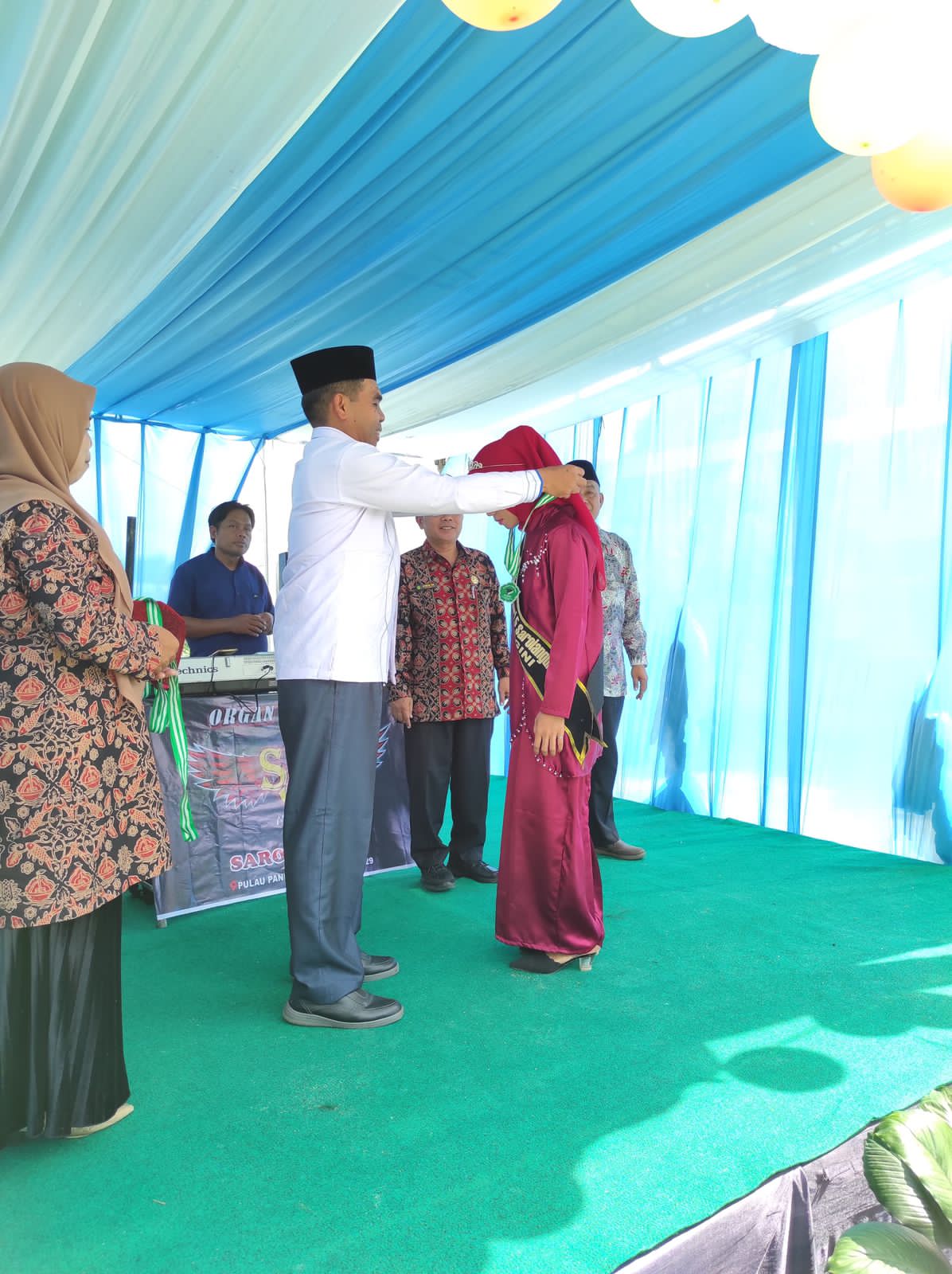 PELEPASAN SISWA KELAS IX ANGKATANKE 15 TAHUN PELAJARAN 2023/2024