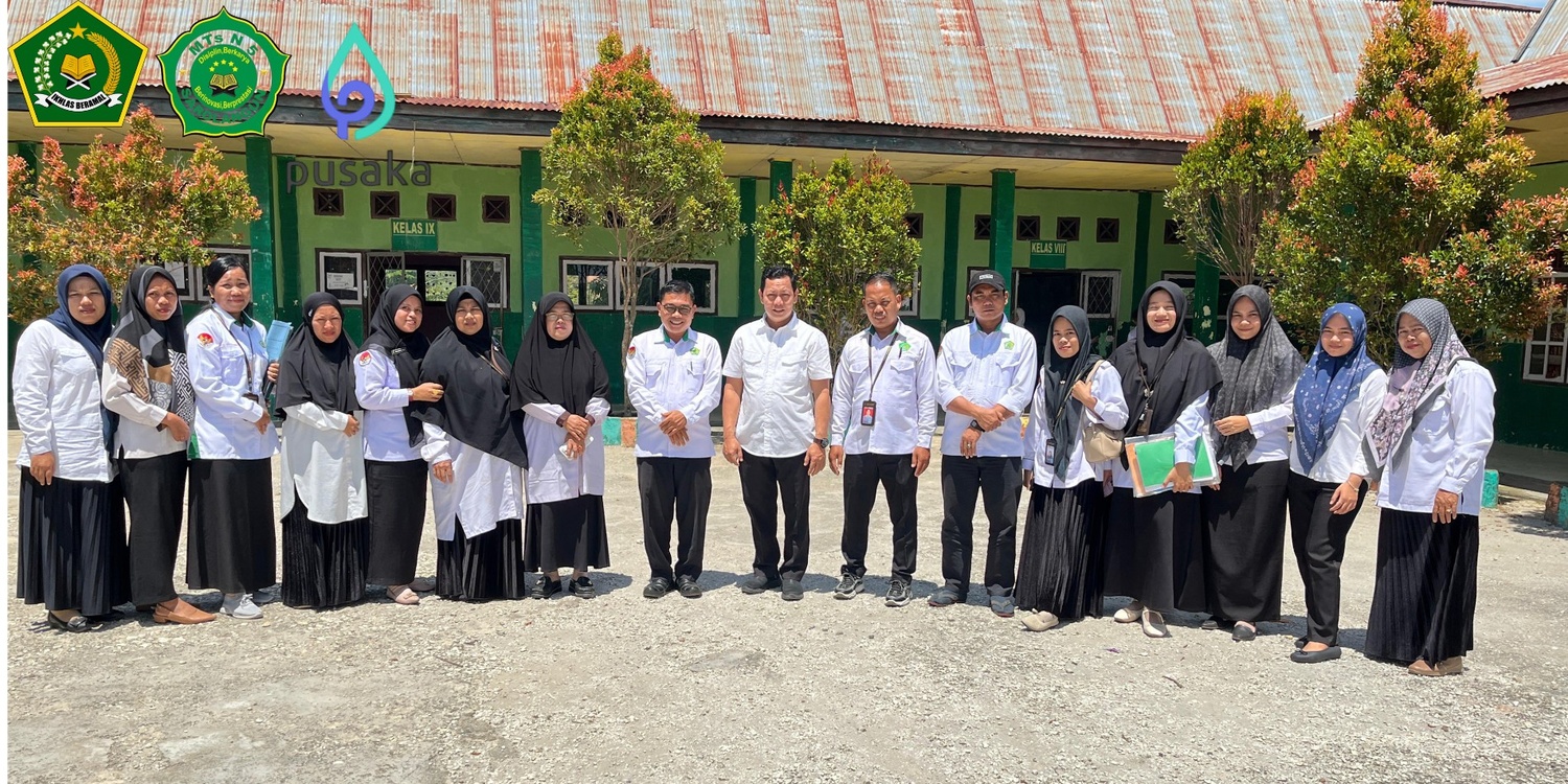 Pembinaan arsiparis Oleh bapak kasubbag TU Afrizal, S.Pd.I,MH dari kantor Kementerian Agama kab. Sarolangun di MTsN5 Pembinaan arsiparis Oleh bapak kasubbag TU Afrizal, S.Pd.I,MH dari kantor Kementerian Agama kab. Sarolangun di MTsN5